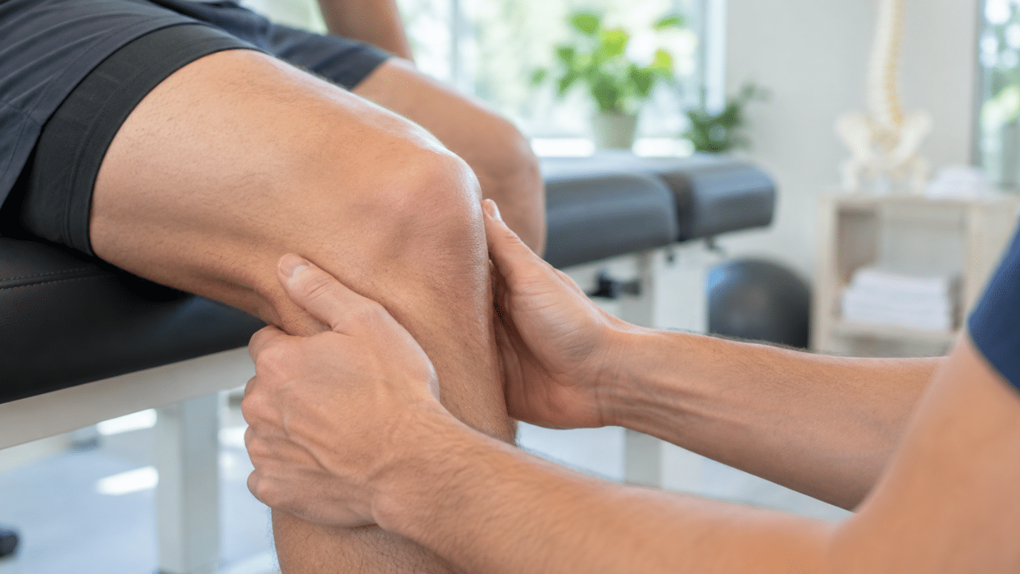 Knee pain chiropractic appointment